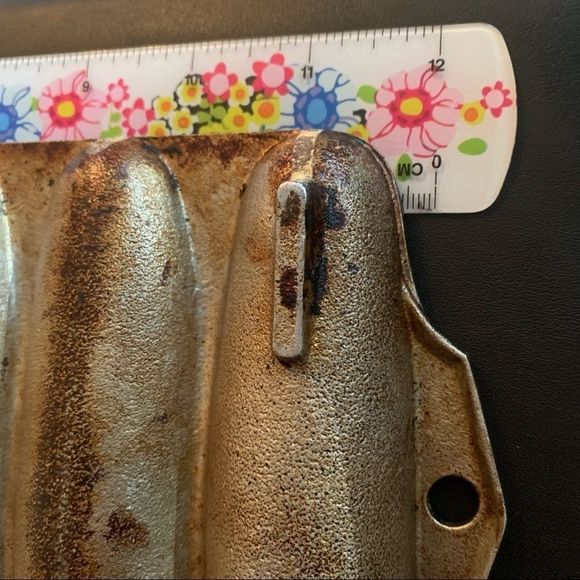 Vintage Wearever Cornbread Corn Pan - Picture 11 of 16